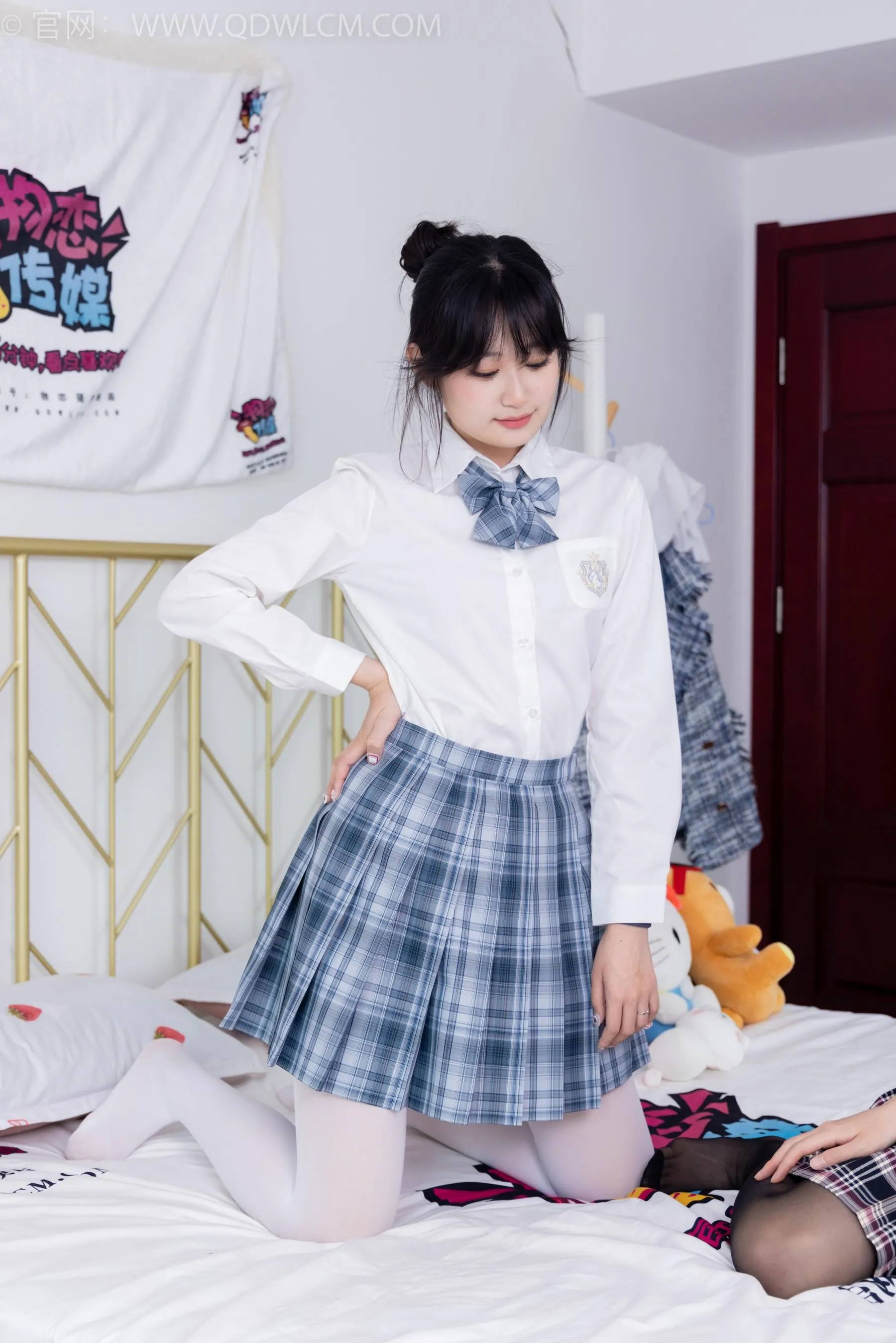 物恋传媒 NO.1582 菜菜小敏-学院姐妹花 [177P]插图